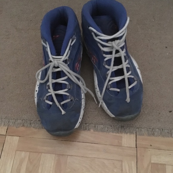 Reebok Questions - Picture 3 of 3